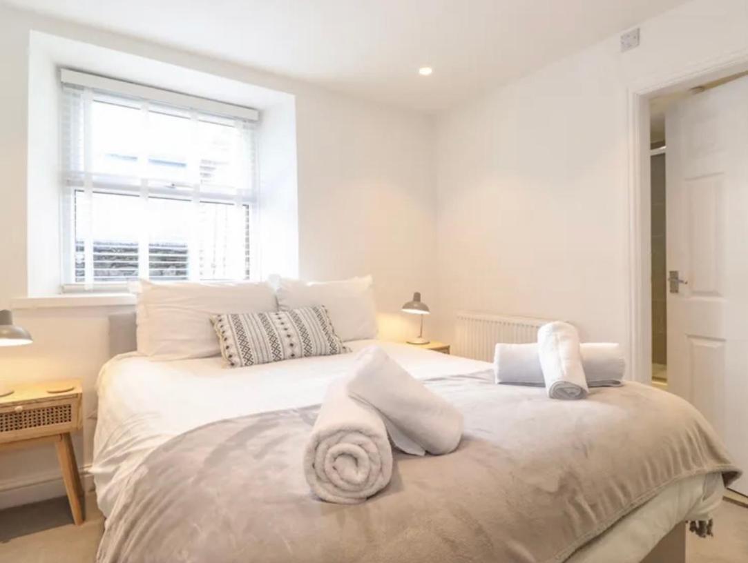 The Snuggery Apartment *